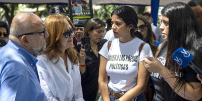 Defensora del pueblo venezolana dice que seguirá la revisión de casos de presos políticos