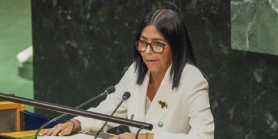 Delcy Rodríguez agradece a Donald Trump su "disposición a retomar el camino" del diálogo