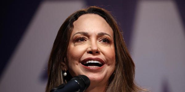 Machado ve una transición "irreversible" en Venezuela y apuesta por el éxito del diálogo