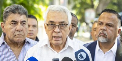 Una coalición opositora exige fecha "precisa y próxima" de presidenciales en Venezuela