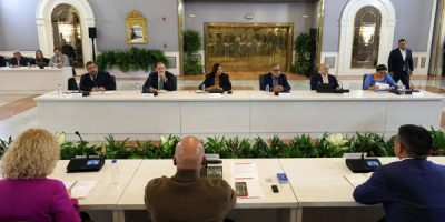 El chavismo y la oposición culminan el miércoles la tercera ronda de diálogo
