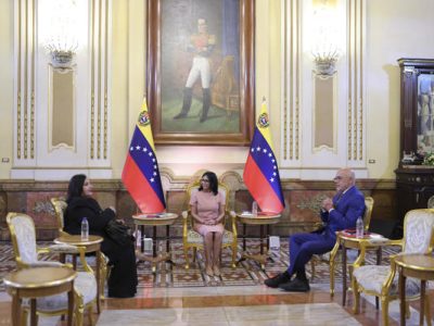Delcy, Jorge Rodríguez y Dinorah Figuera