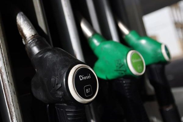 La OPEP+ decide mantener congelada su oferta de petróleo en noviembre