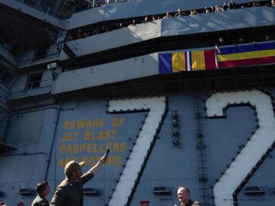 El USS Abraham Lincoln regresa a EEUU tras casi diez meses de despliegue en Oriente Medio