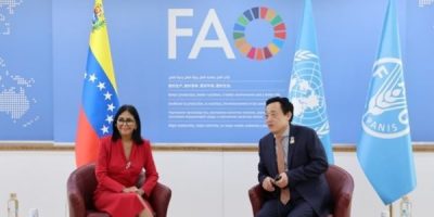 Delcy Rodríguez evalúa con el director general de la FAO el plan para alcanzar «hambre cero» antes de 2030