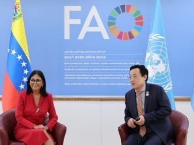 Delcy Rodríguez evalúa con el director general de la FAO el plan para alcanzar «hambre cero» antes de 2030